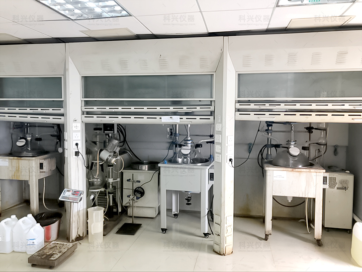 上?？婆d儀器與某公司合作